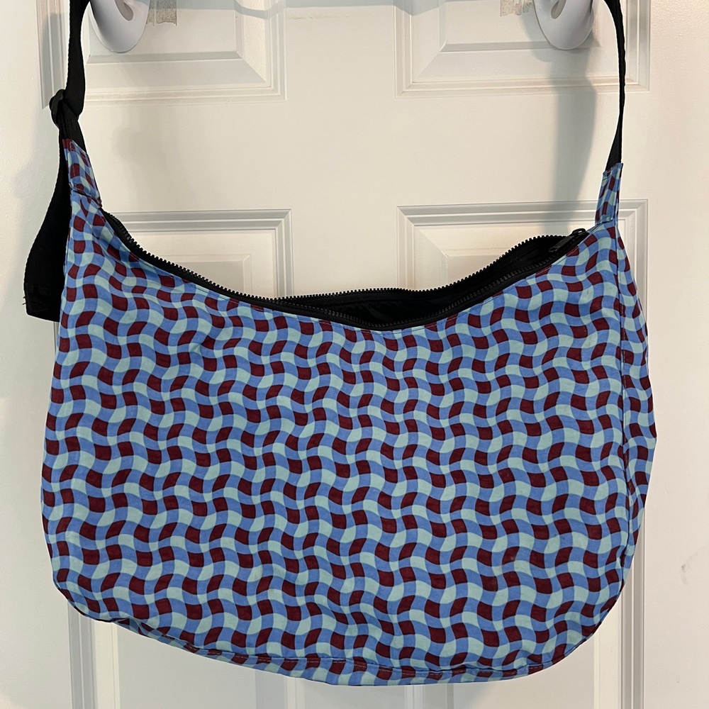 BAGGU Large Nylon Crescent Bag
